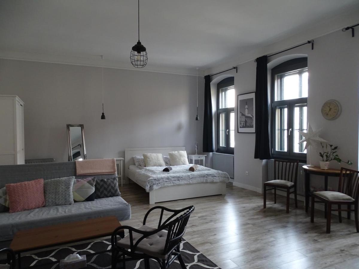 Óváros Apartman Veszprém Exterior foto