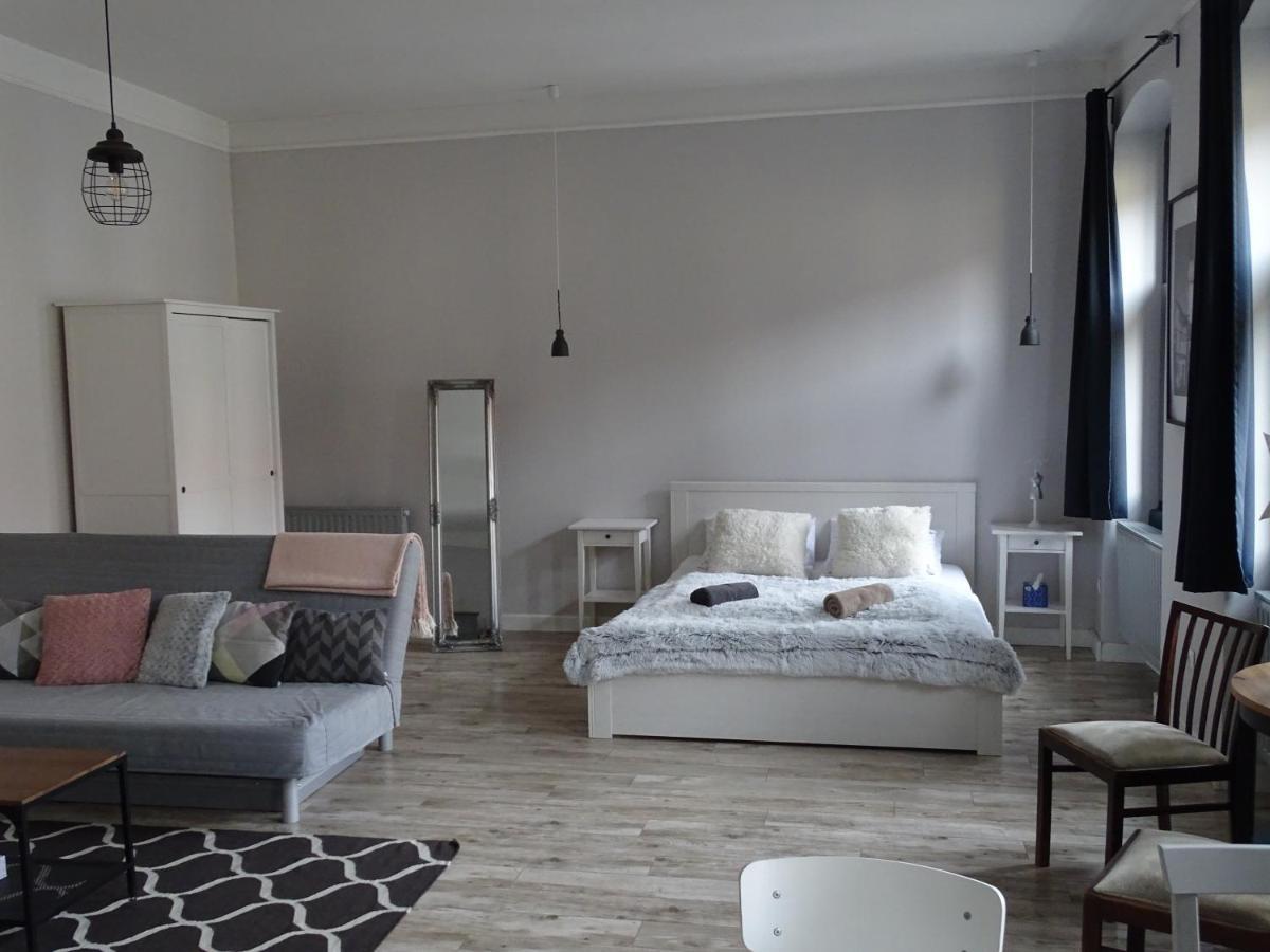 Óváros Apartman Veszprém Exterior foto