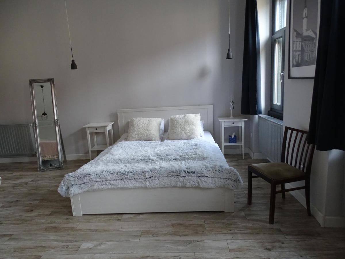 Óváros Apartman Veszprém Exterior foto