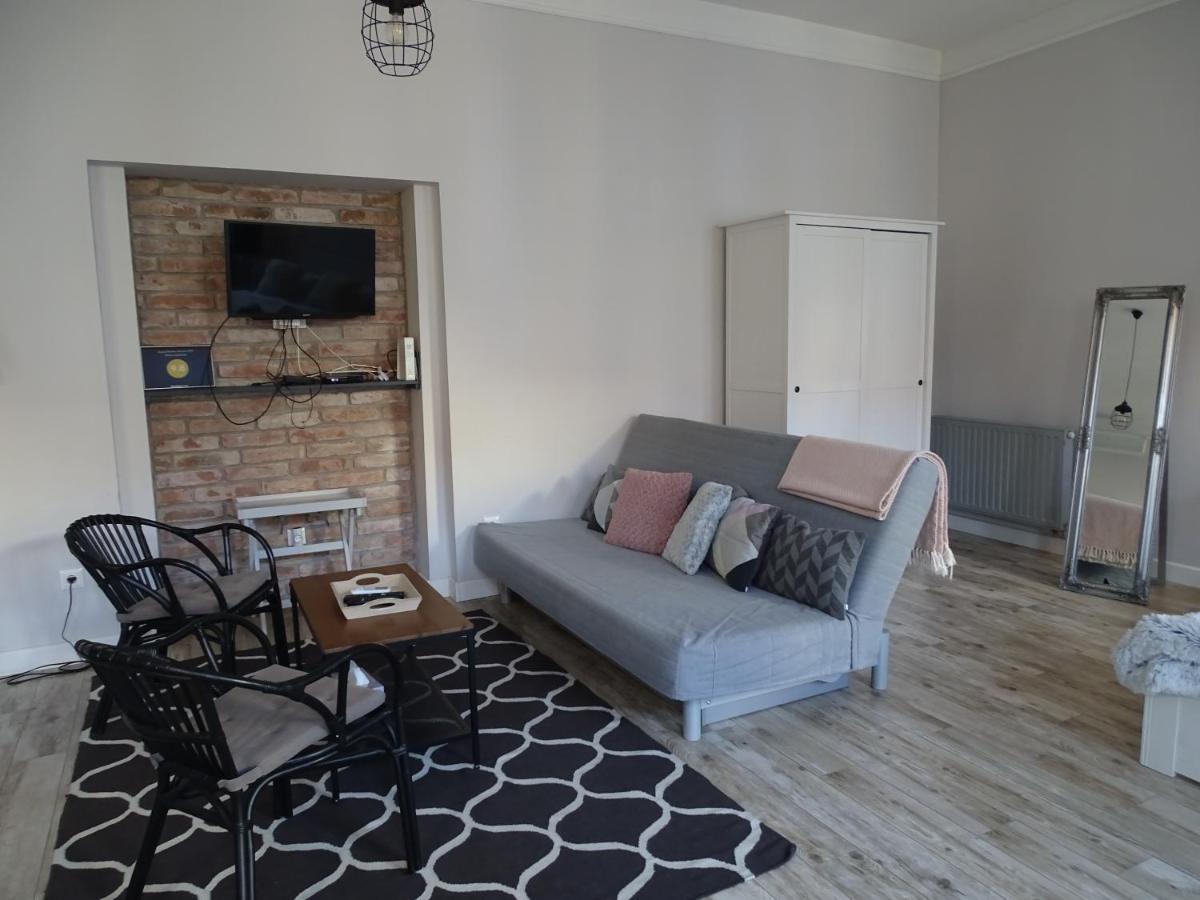 Óváros Apartman Veszprém Exterior foto