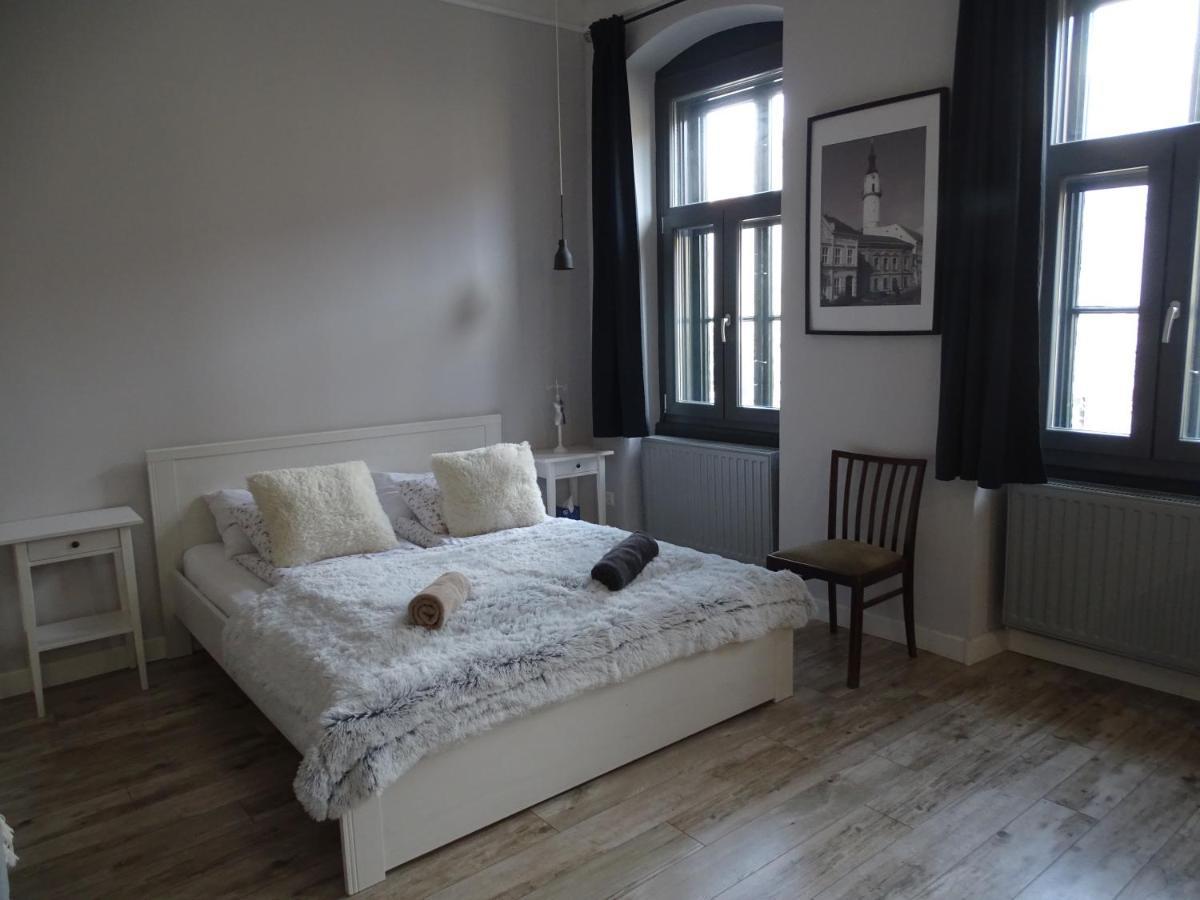 Óváros Apartman Veszprém Exterior foto