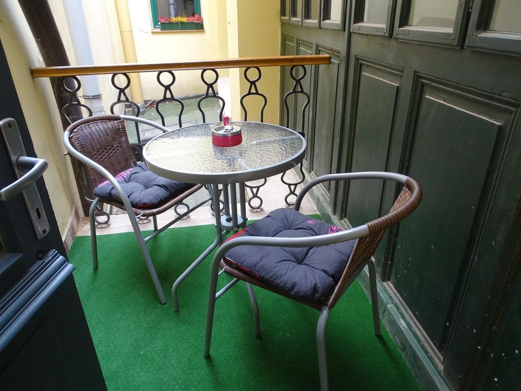 Óváros Apartman Veszprém Exterior foto